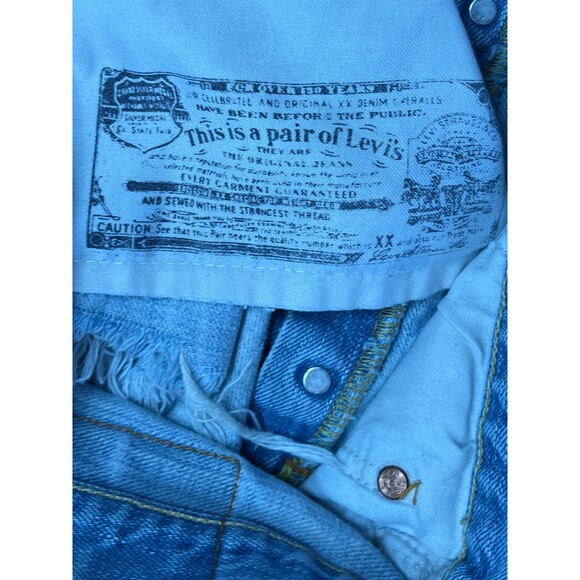 Vintage Levis 501 Blue Denim Cut Off Raw Hem Summer Shorts Women's Size 33 - Picture 3 of 10